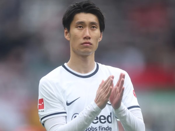 Tin bóng đá chiều 22/11: Marseille muốn “giải cứu” sao Nhật Bản