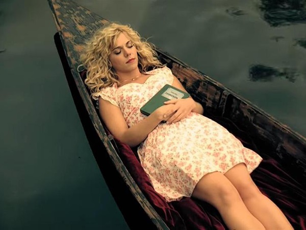 Mơ thấy người yêu cũ chết là điềm gì, đen hay đỏ?