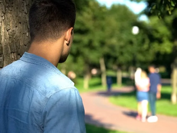 Nằm mơ thấy người yêu cũ điềm gì, tốt hay xấu?