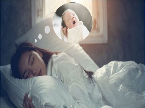 Nằm mơ thấy bé gái cười, nói chuyện với mình có mang điềm cát lành?