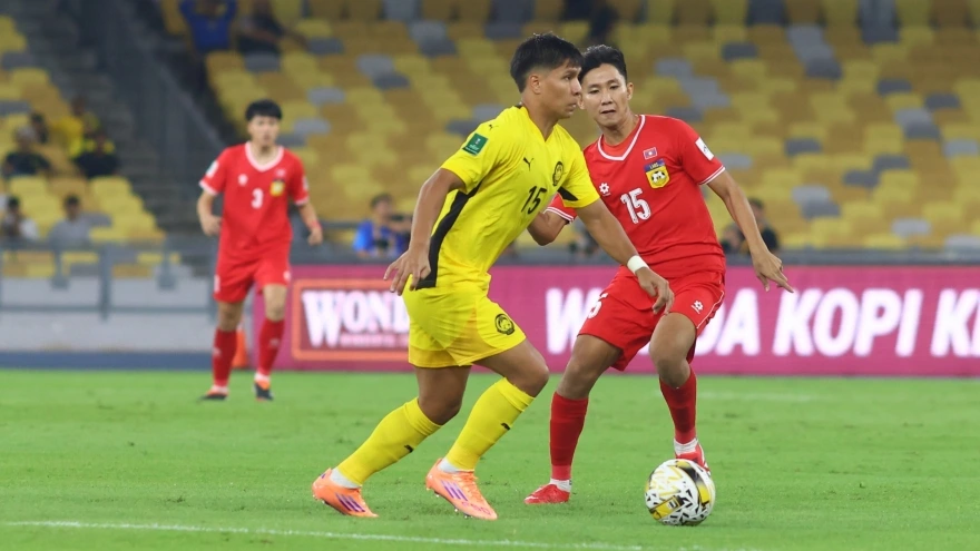 Malaysia chỉ bị phạt nhẹ và câu chuyện giờ giấc thi đấu